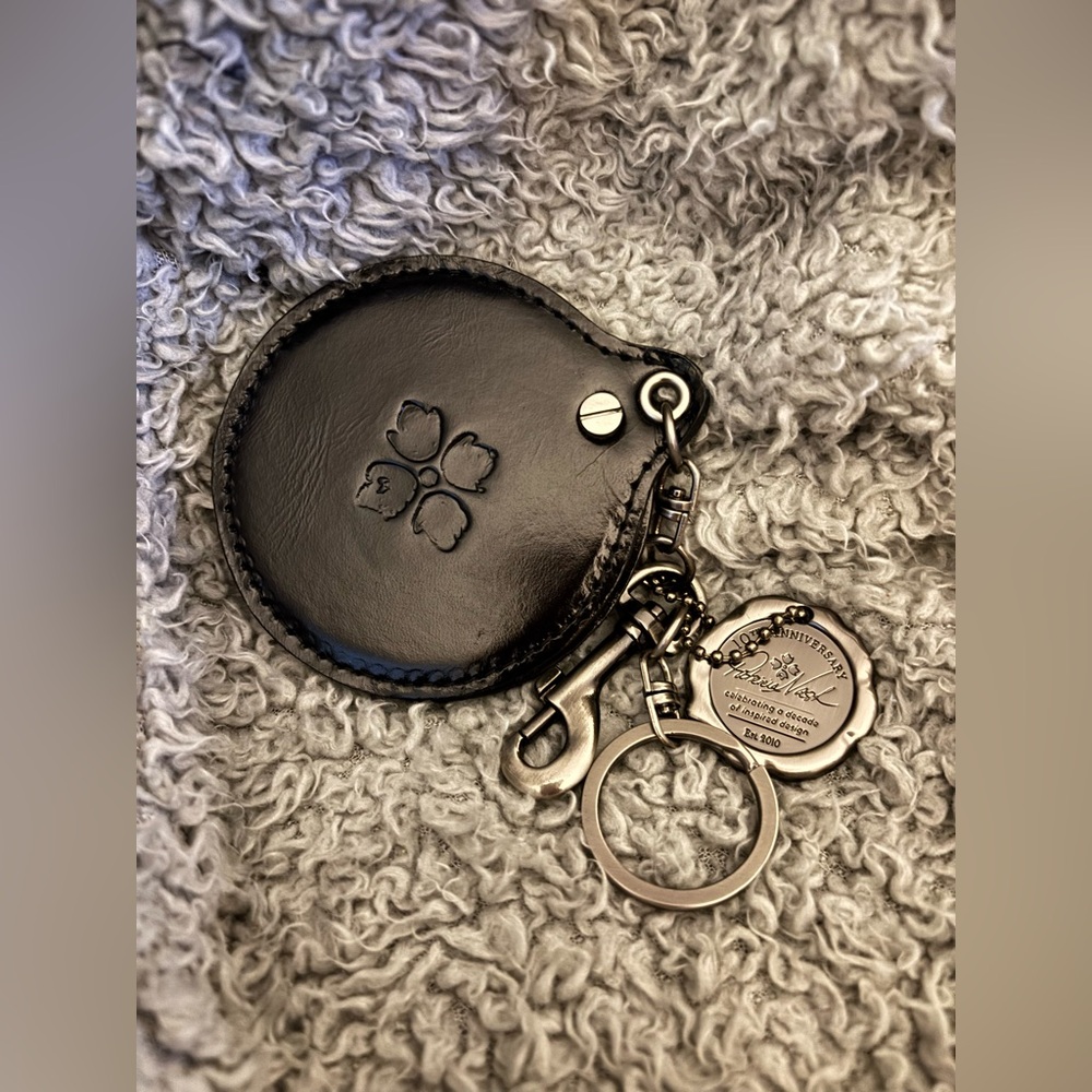 PATRICIA NASH BLACK LEATHER MIRROR KEY FOB - Picture 2 of 8